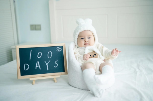 沧县宝宝多大开始攒肚子